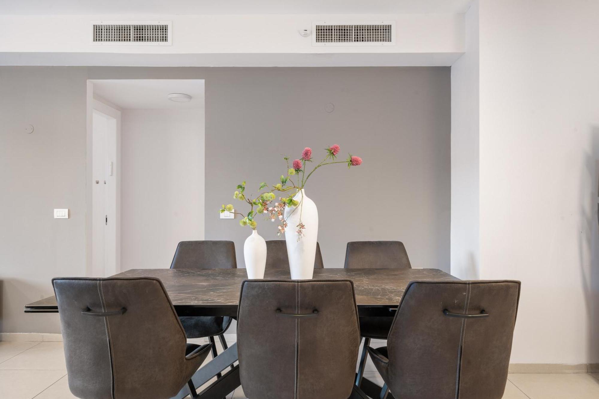 Isrentals Haneviim - Aparthotel In City Center Jerusalem Eksteriør billede