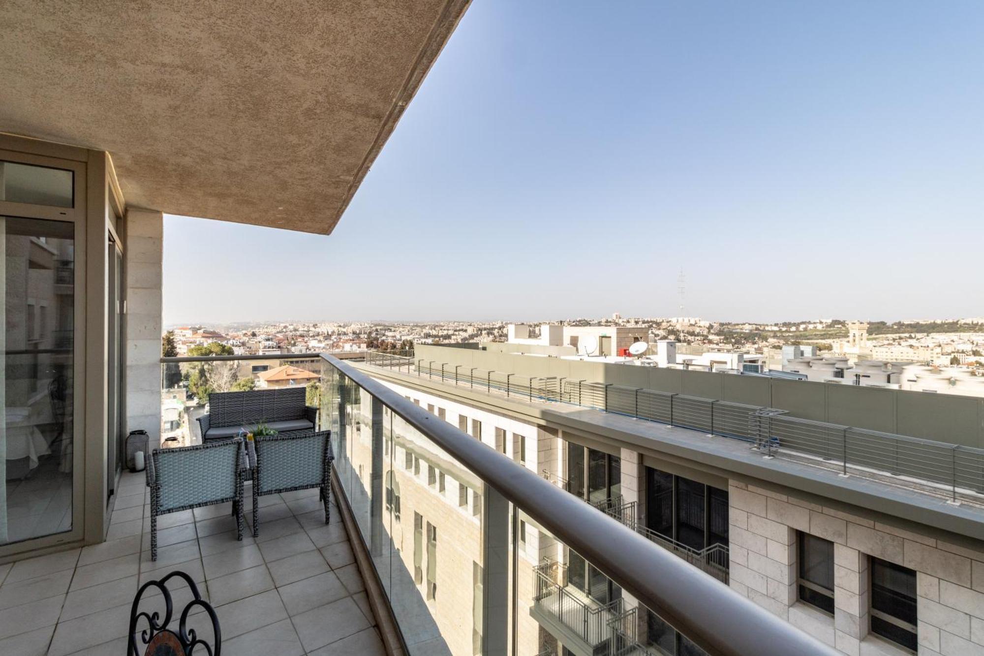 Isrentals Haneviim - Aparthotel In City Center Jerusalem Eksteriør billede
