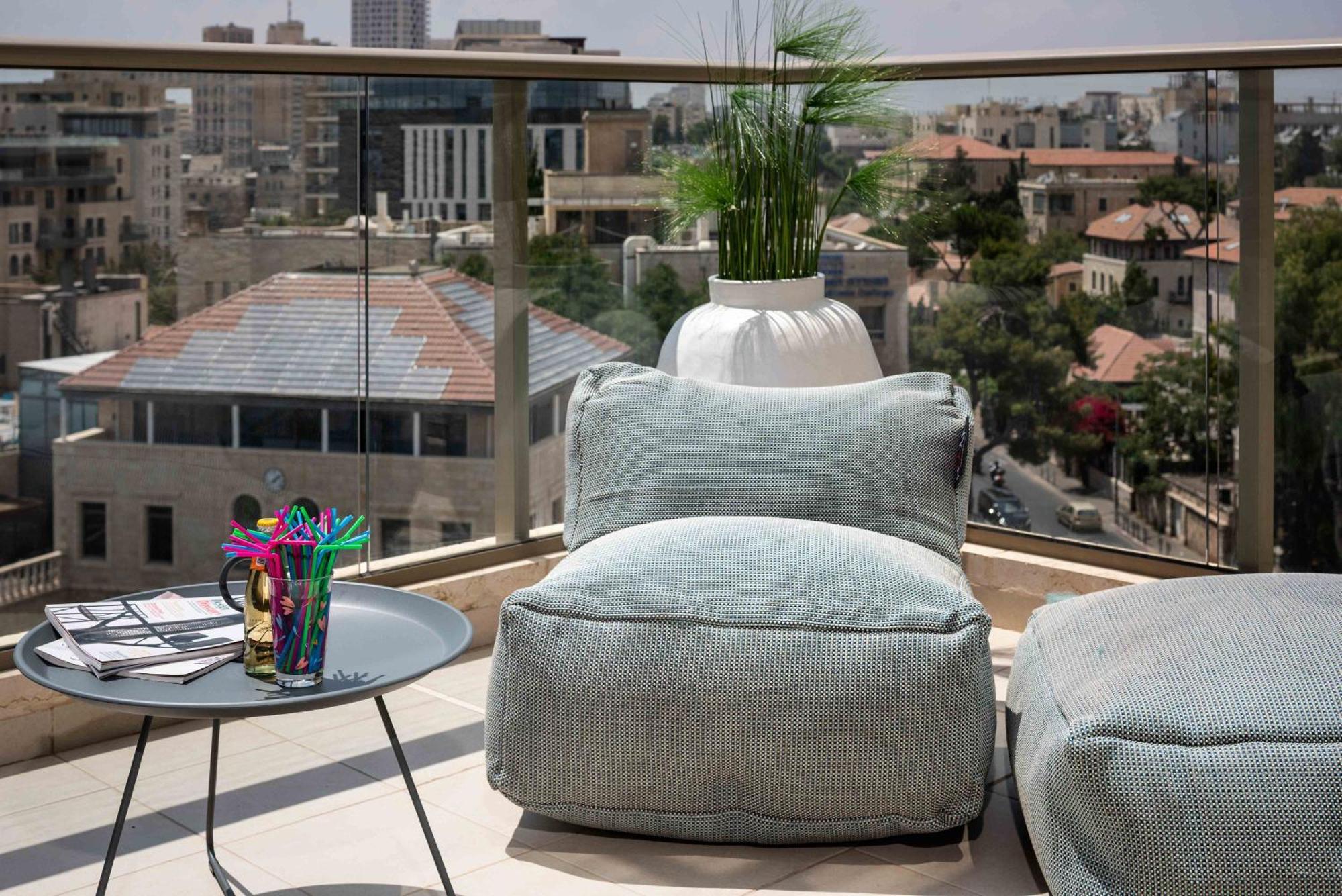 Isrentals Haneviim - Aparthotel In City Center Jerusalem Eksteriør billede