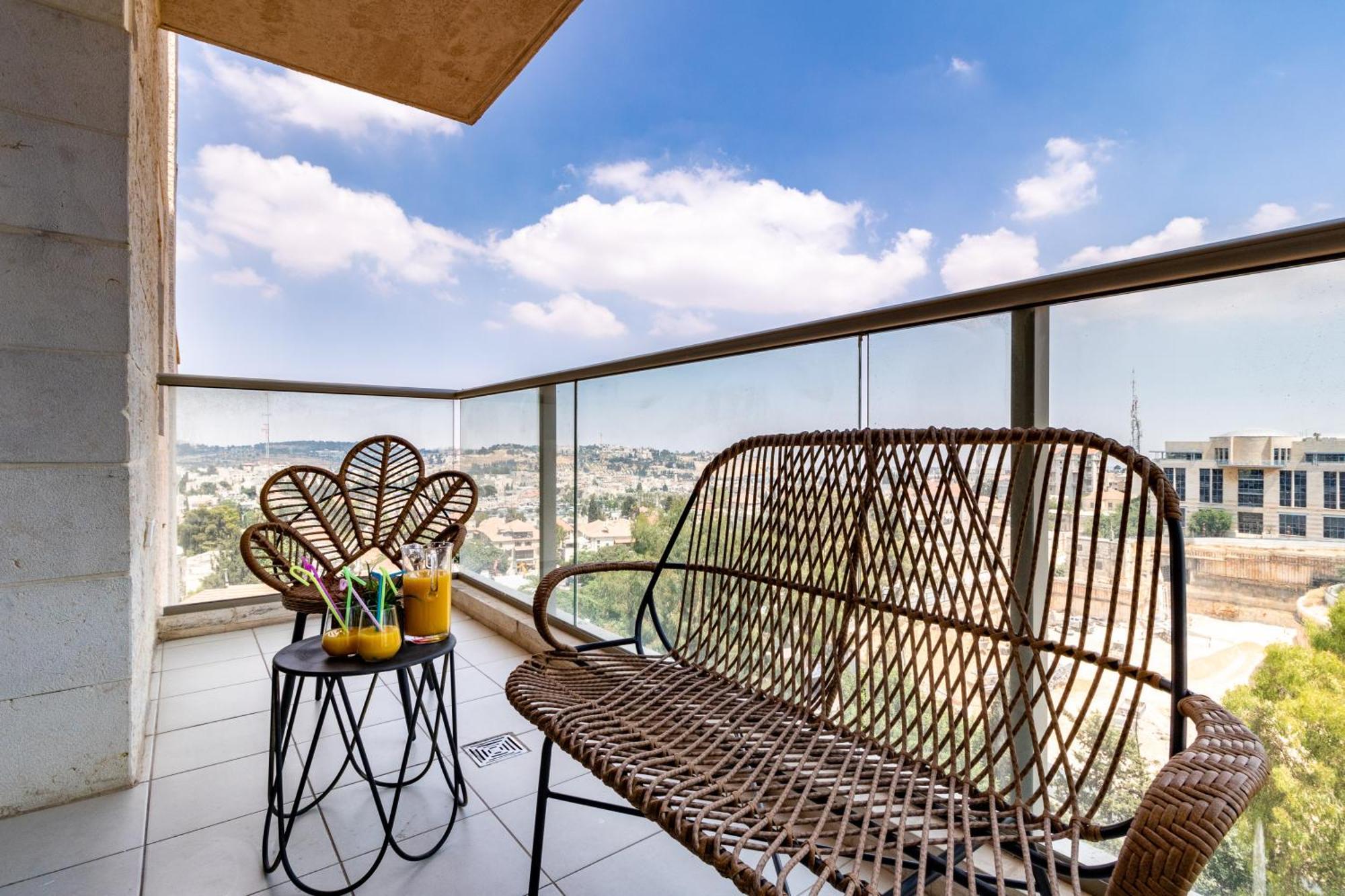 Isrentals Haneviim - Aparthotel In City Center Jerusalem Eksteriør billede